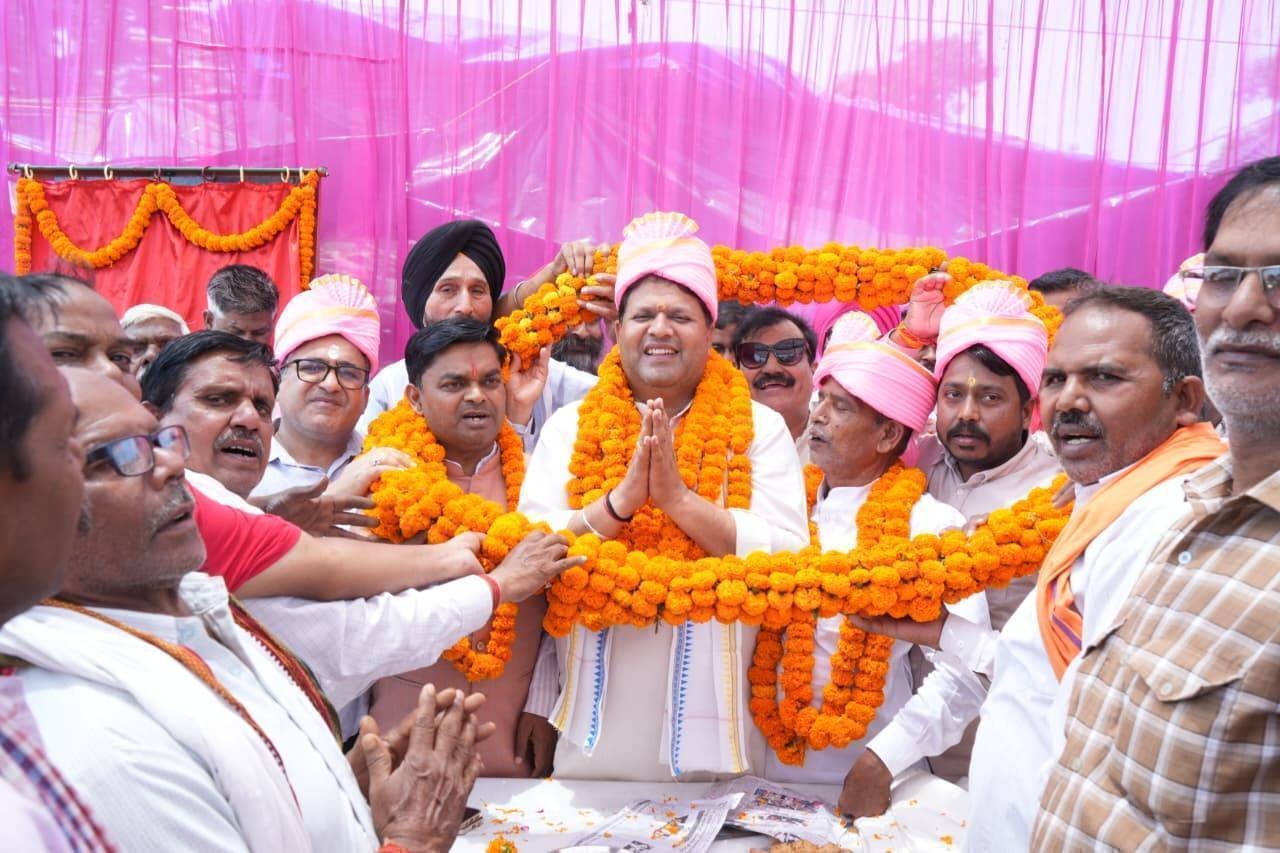 महापौर ने किया सब्जी मण्डी पुनर्निर्माण कार्य का शिलान्यास