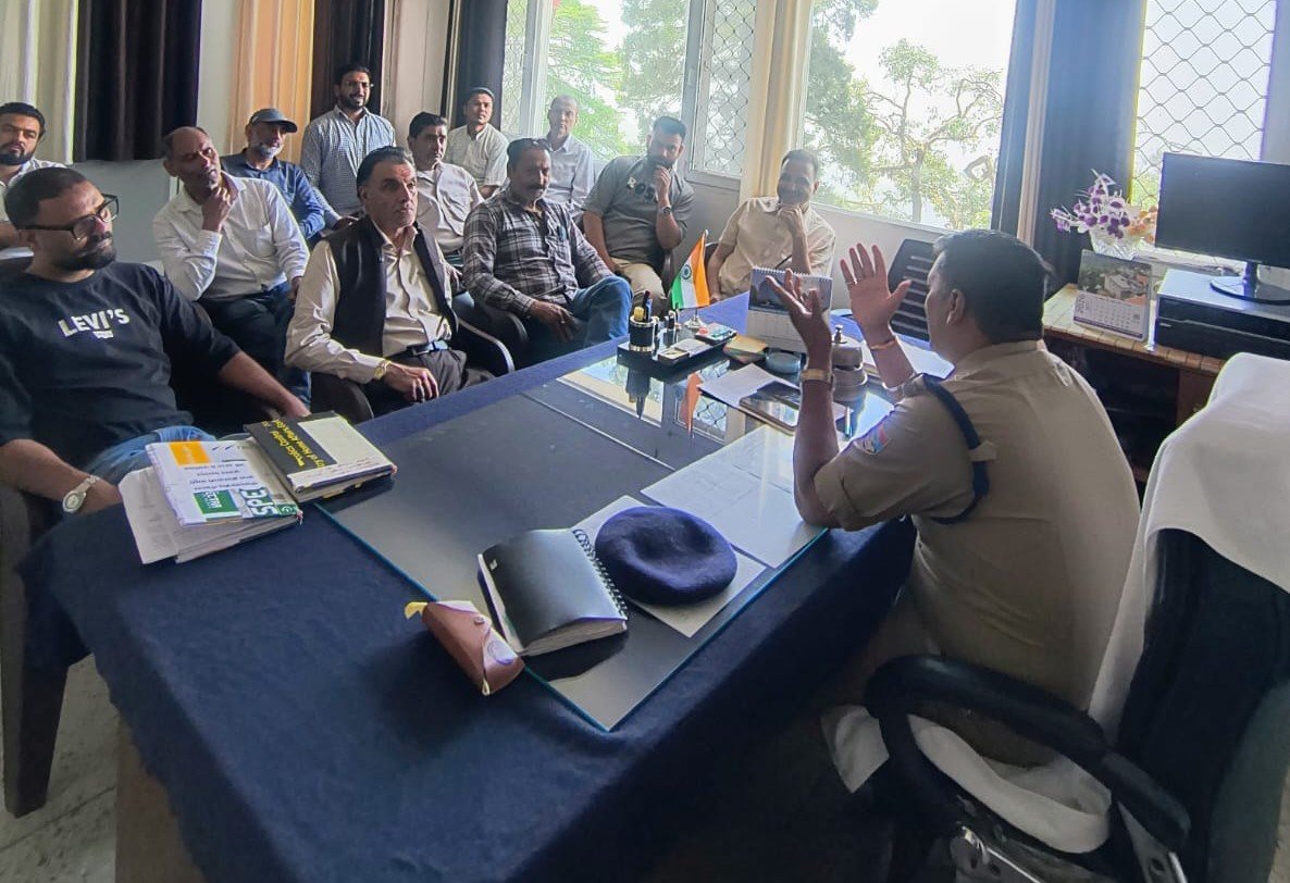 बकरीद को शांतिपूर्ण संपन्न कराने को मसूरी पुलिस ने की पीस कमेटी संग बैठक